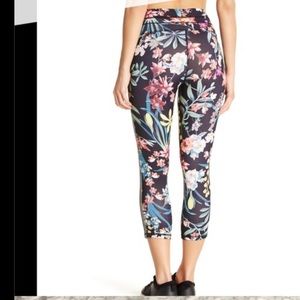 C&C California Capri leggings